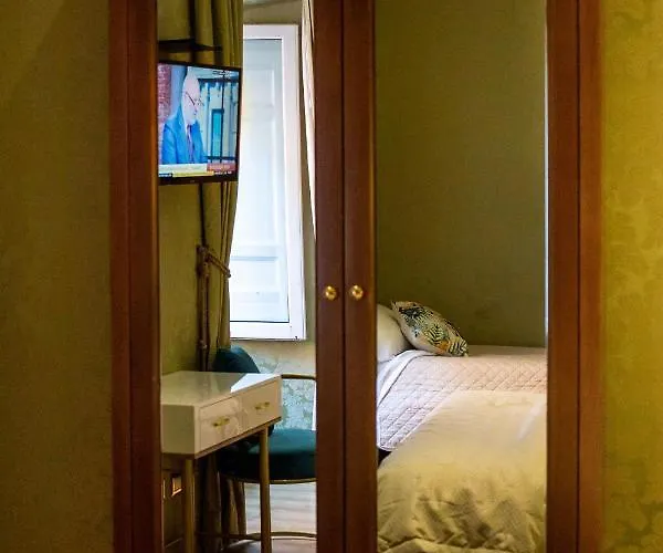 Konukevi Bq House Trevi Luxury Roma
